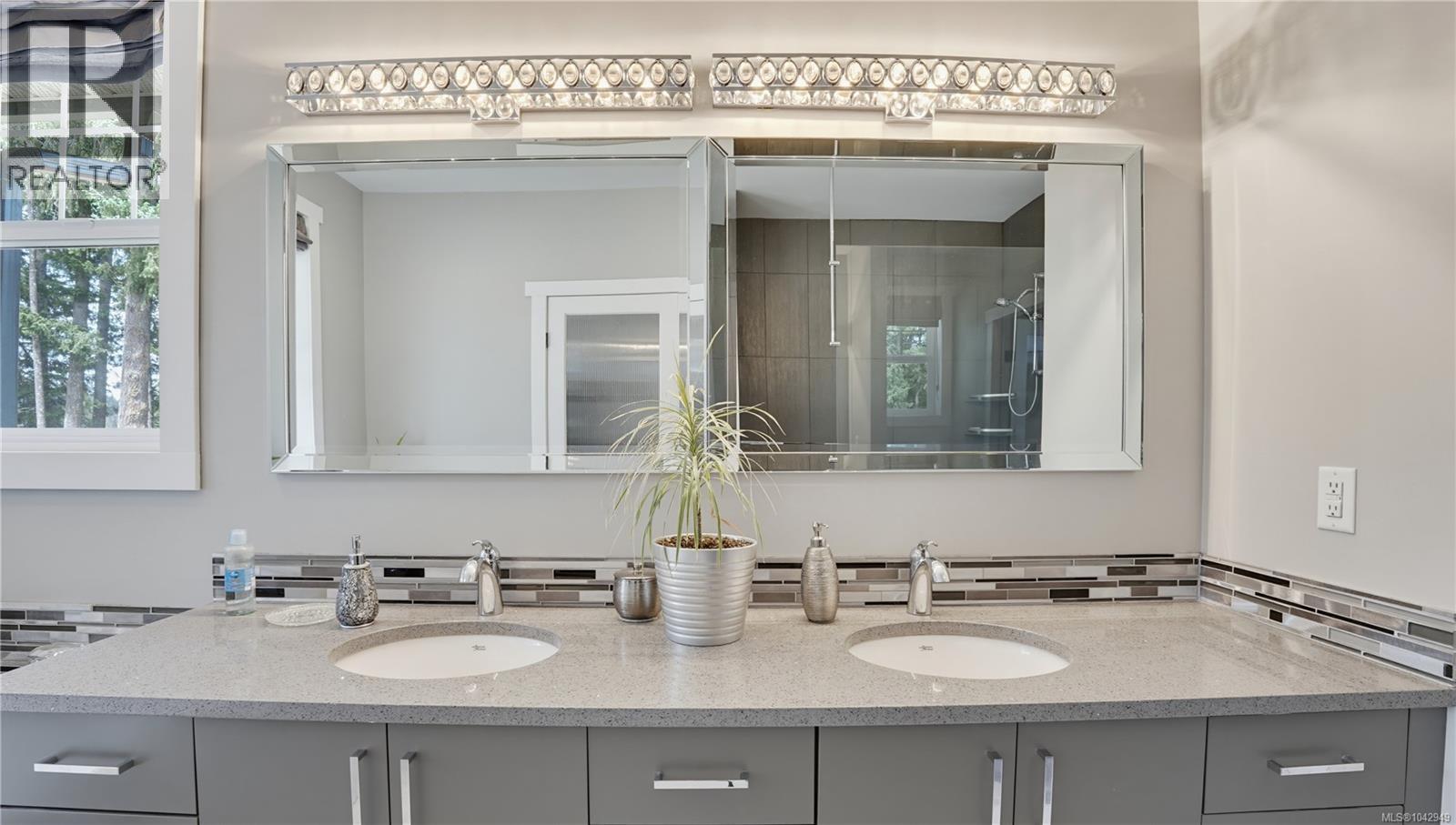 6458 Diana Dr - 22