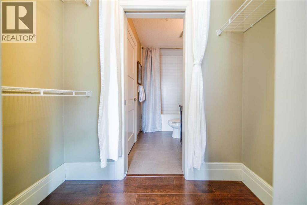 #208 518 33 Street NW - 13