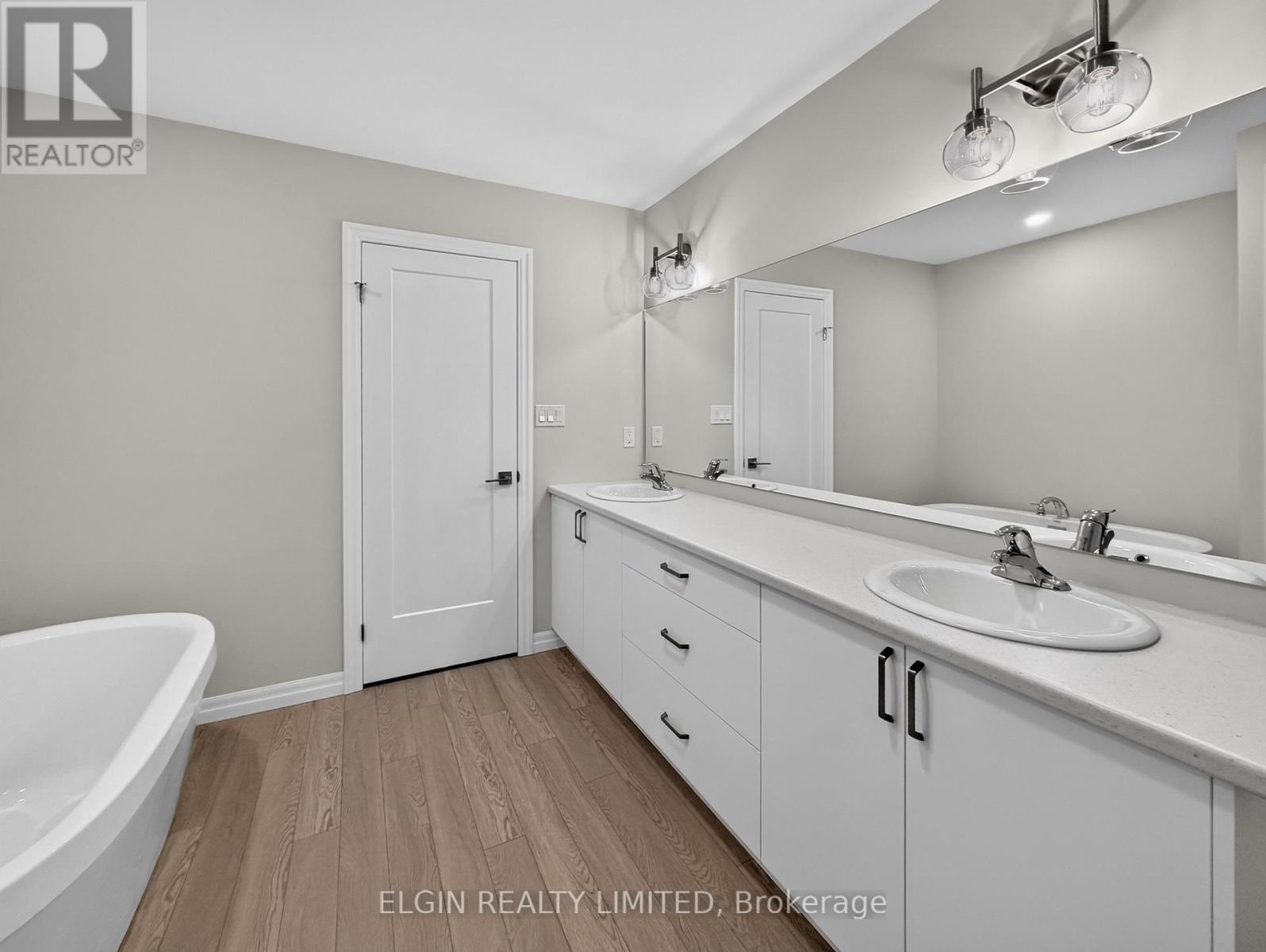 55 WOODCOCK DRIVE - 20