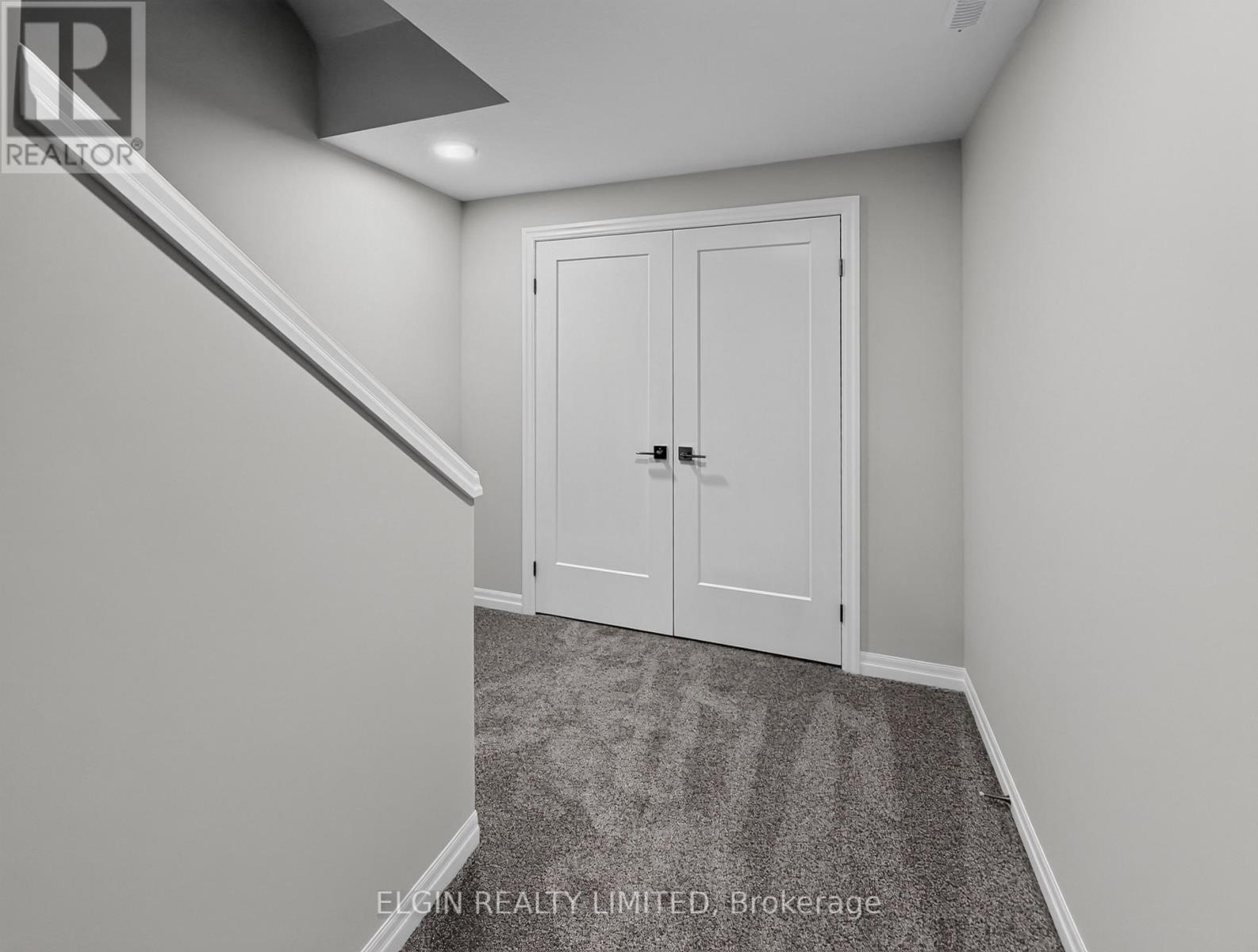 55 WOODCOCK DRIVE - 27