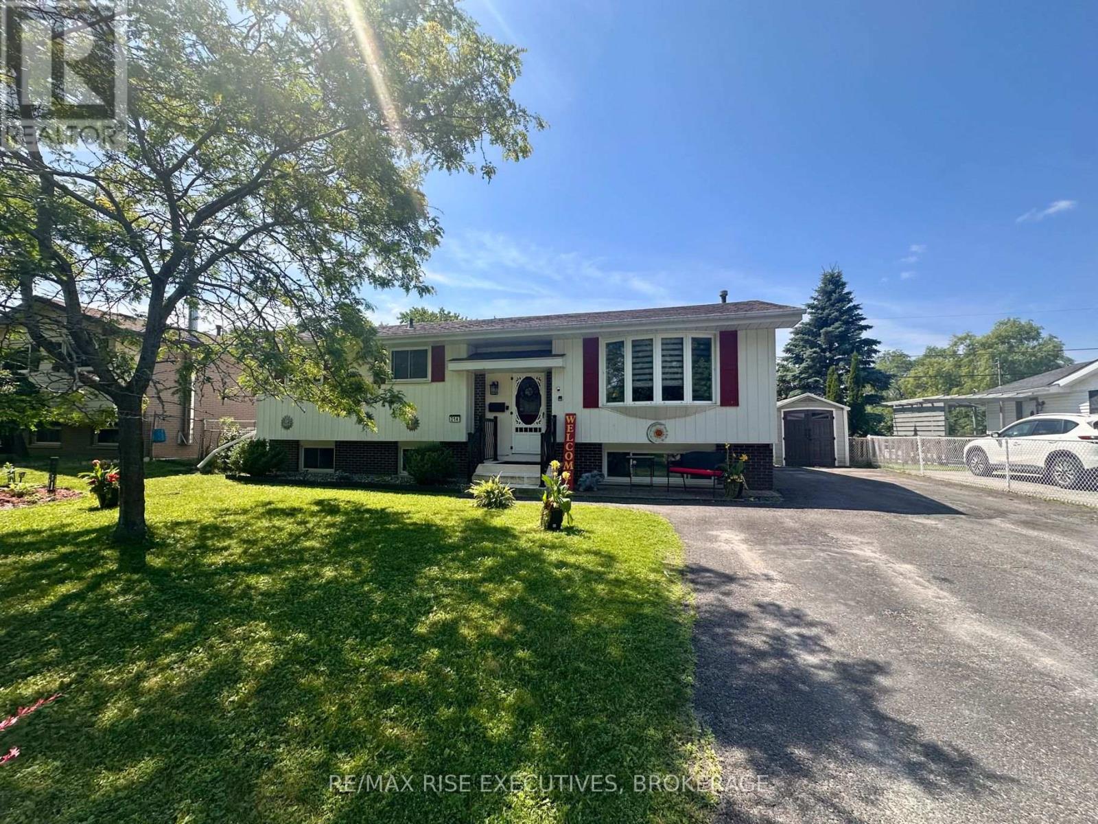 214 AMHERST DRIVE - 1