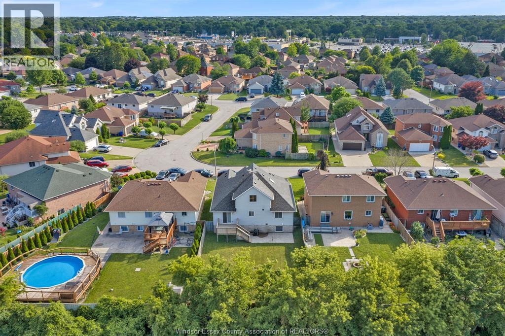 204 HAMPTON CRESCENT - 5