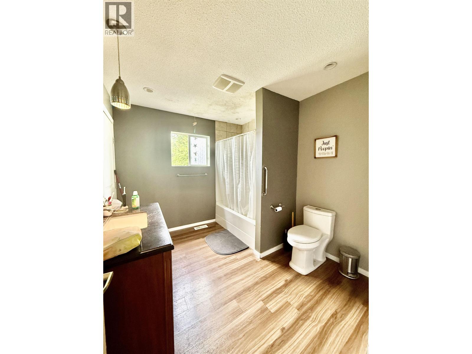 2055-2057 KANATA AVENUE - 14