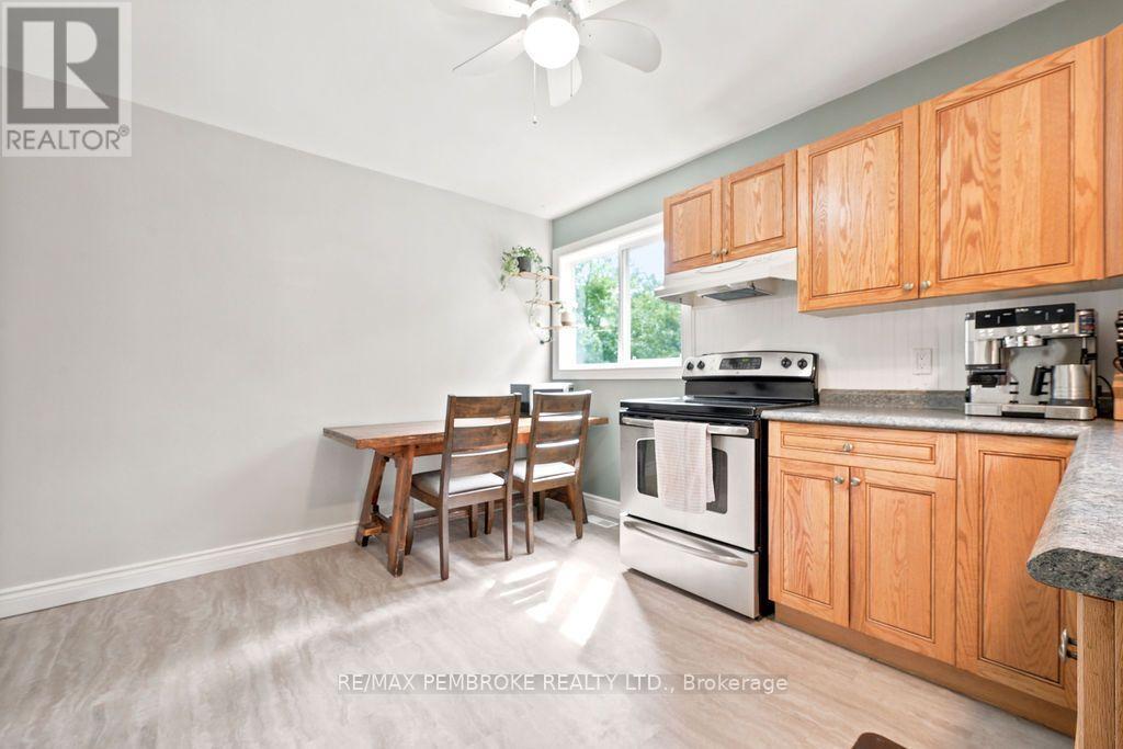 1369 B GREENWOOD ROAD - 16