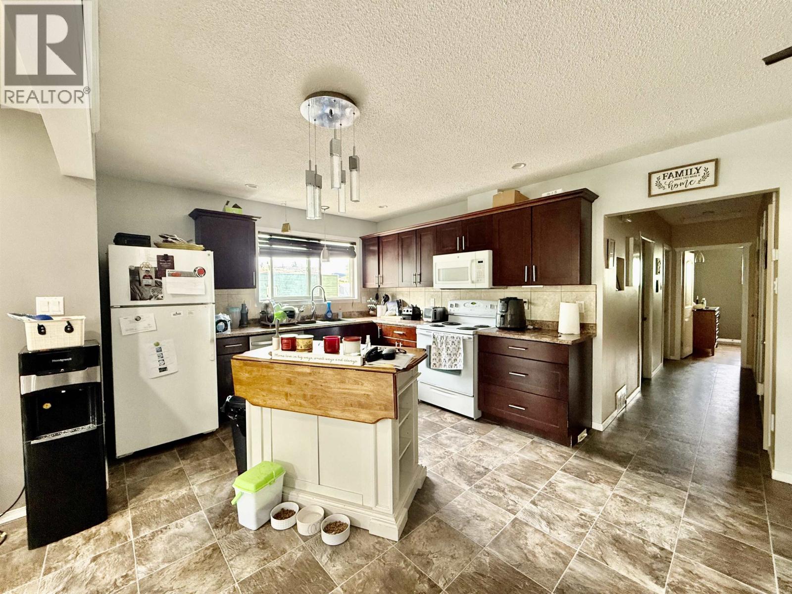 2055-2057 KANATA AVENUE - 6