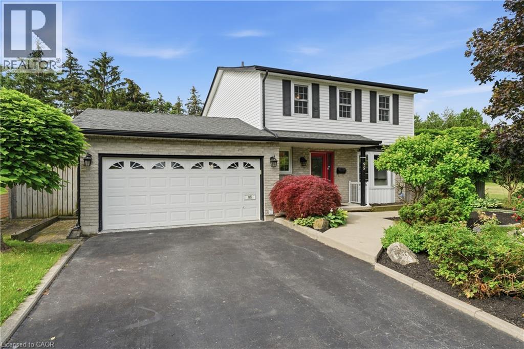 95 BIRCHPARK Drive - 1