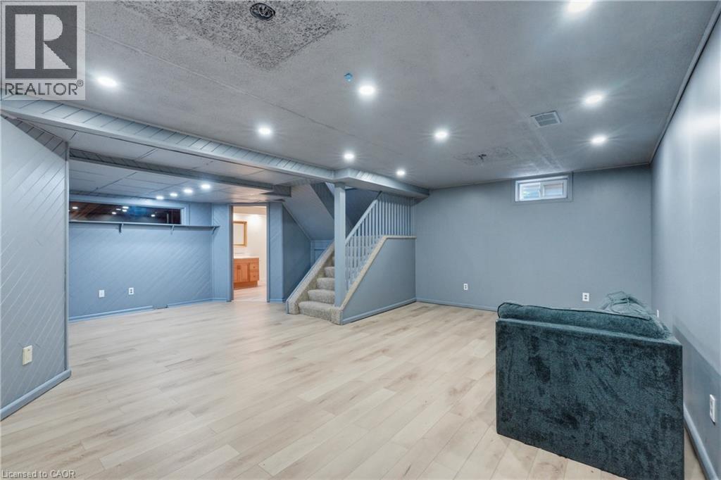 95 BIRCHPARK Drive - 34