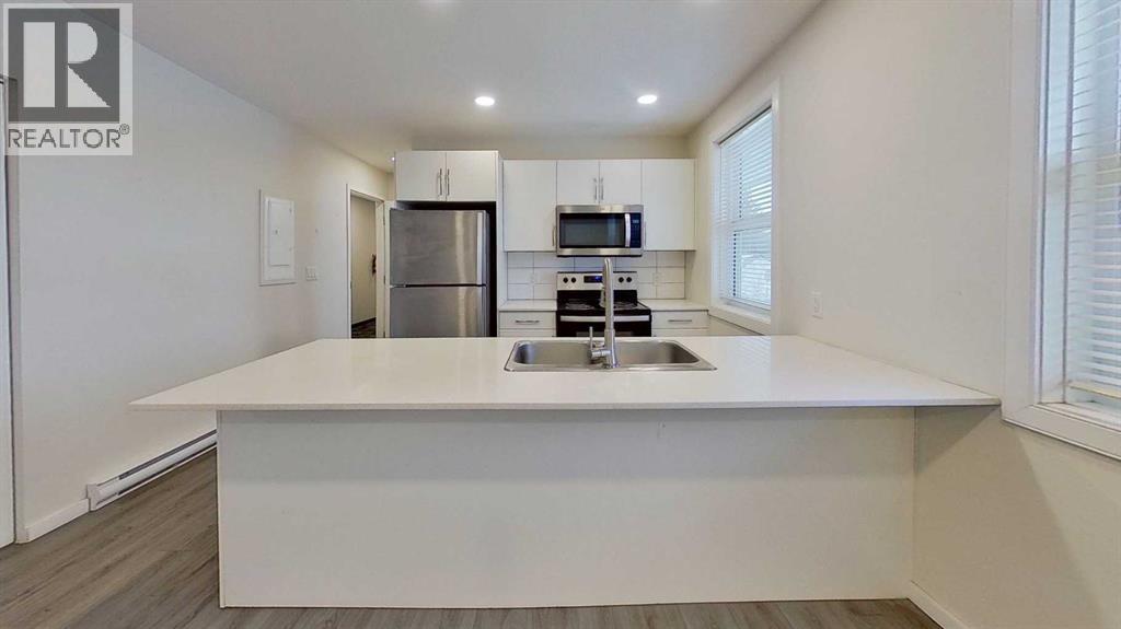4816 52 Street - 10
