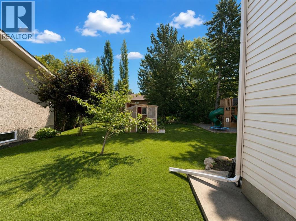 150 Balsam Crescent — photo 30
