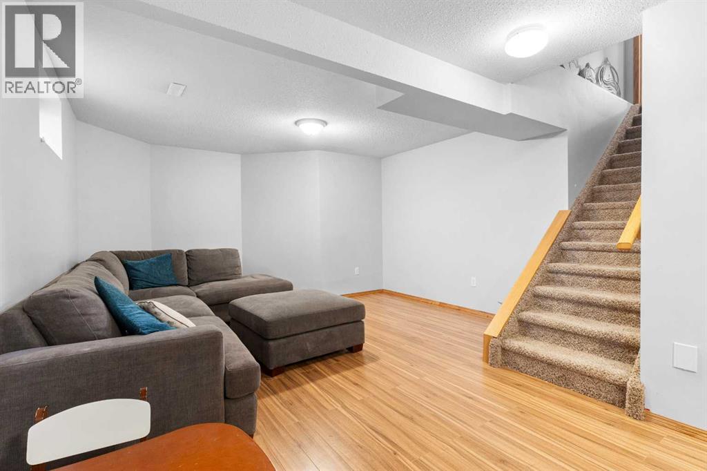 150 Balsam Crescent — photo 22