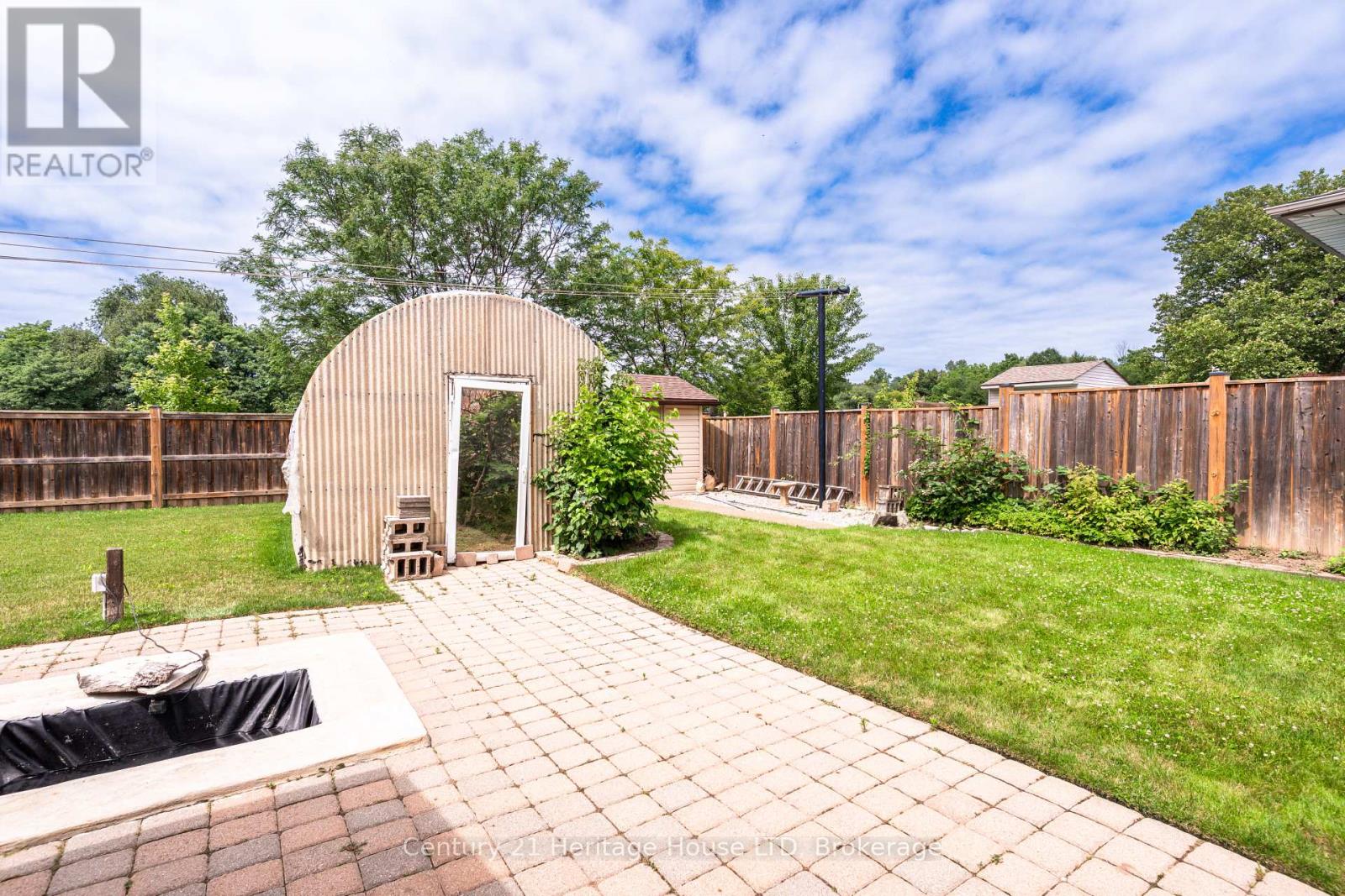 64 CROYDON DRIVE - 34