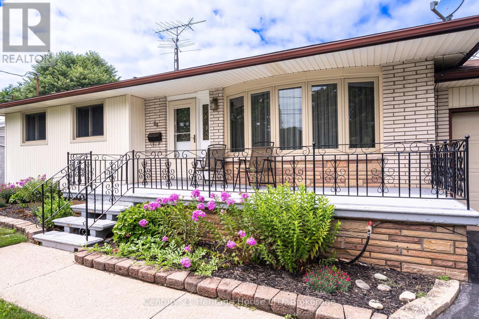 64 CROYDON DRIVE - 8