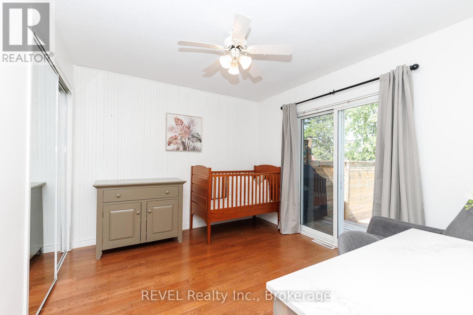 92 ROYAL OAK DRIVE - 20