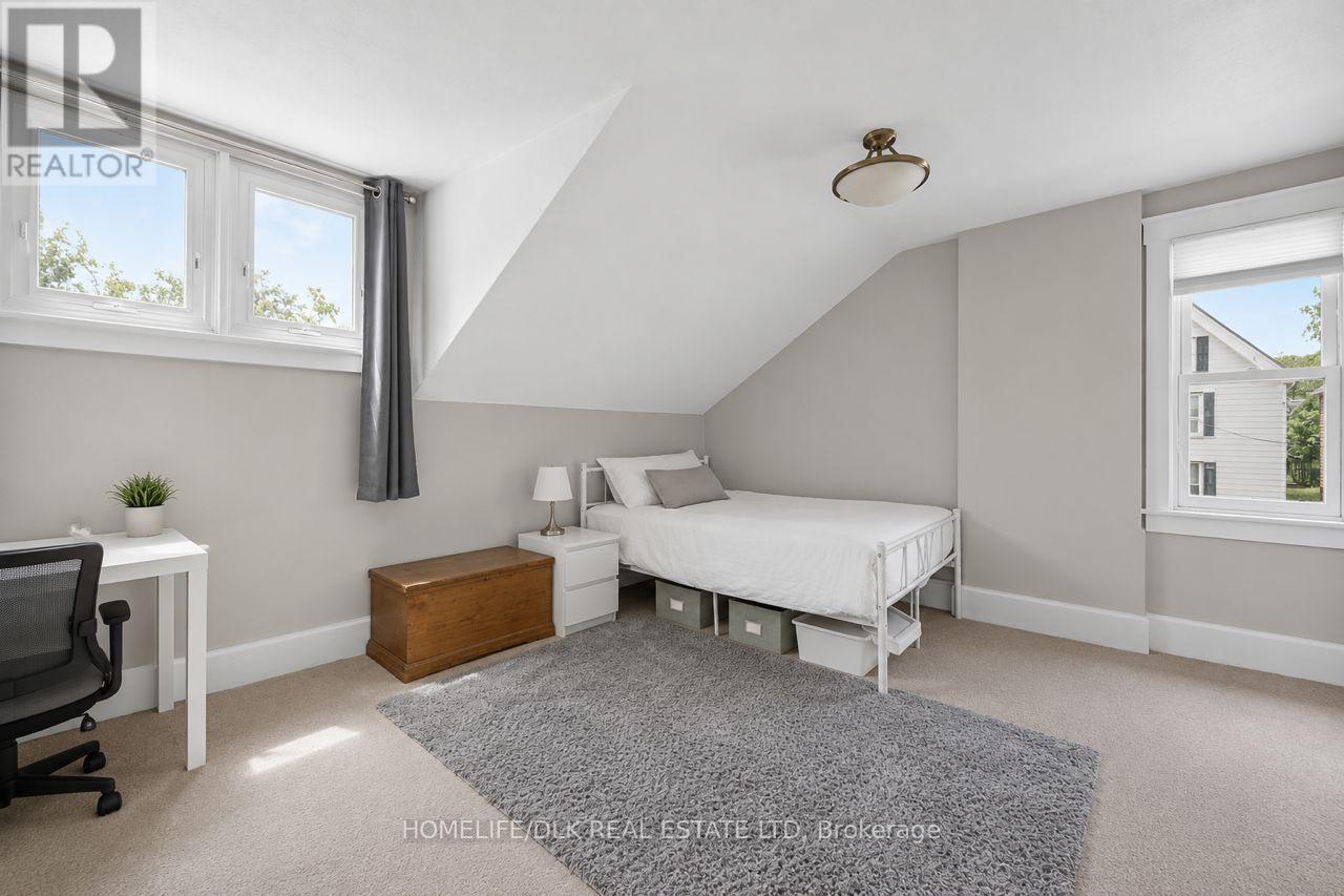 427 EARL STREET - 18