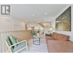 223 Queensdale Avenue, Toronto, ON M4C2B1 Photo 13