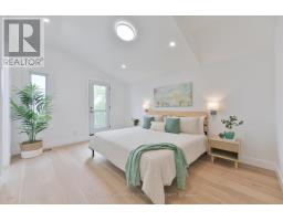 223 Queensdale Avenue, Toronto, ON M4C2B1 Photo 16