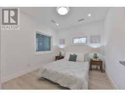 223 Queensdale Avenue, Toronto, ON M4C2B1 Photo 32