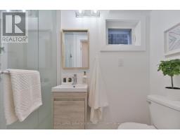 223 Queensdale Avenue, Toronto, ON M4C2B1 Photo 33