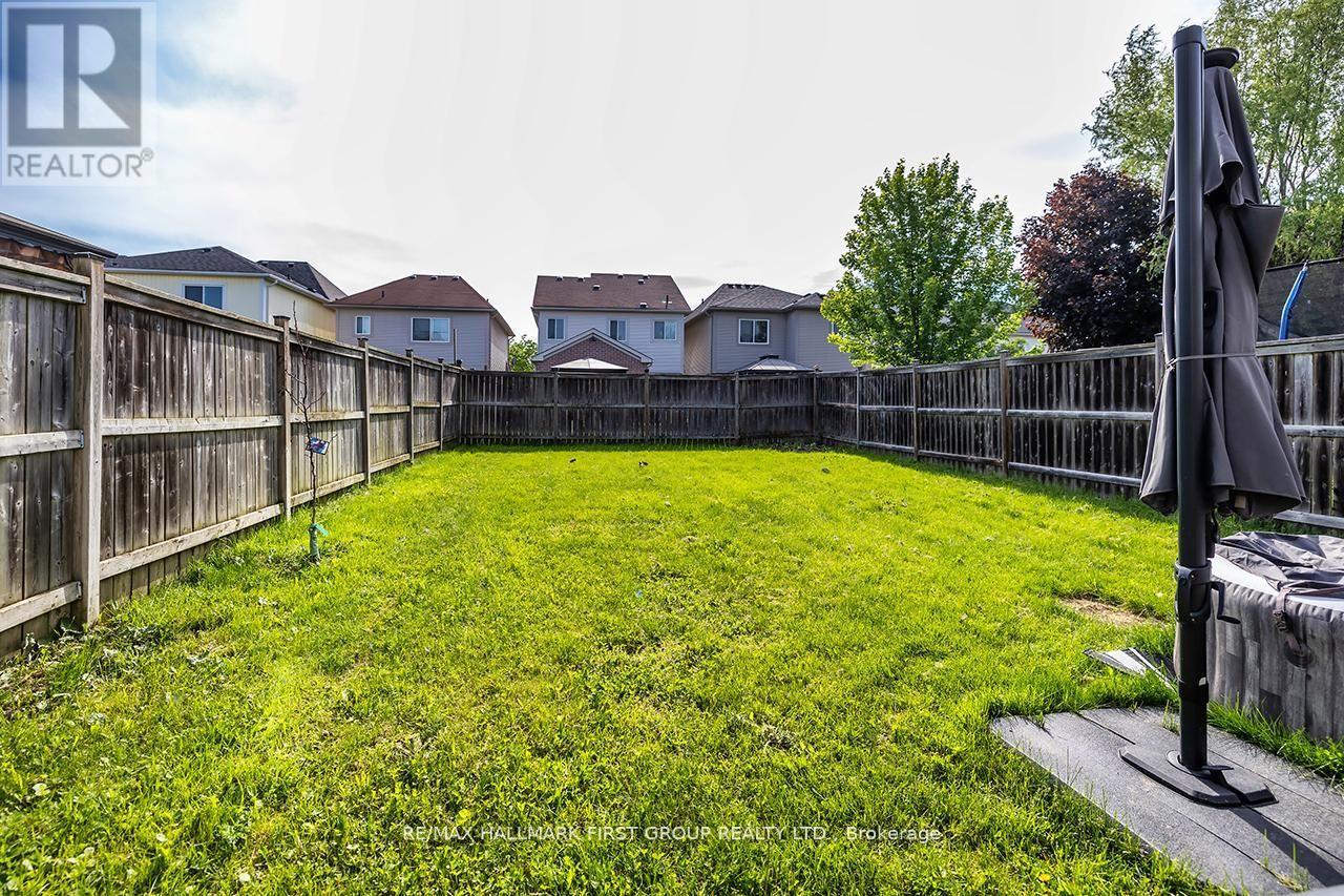 38 ALLWORTH CRESCENT - 24
