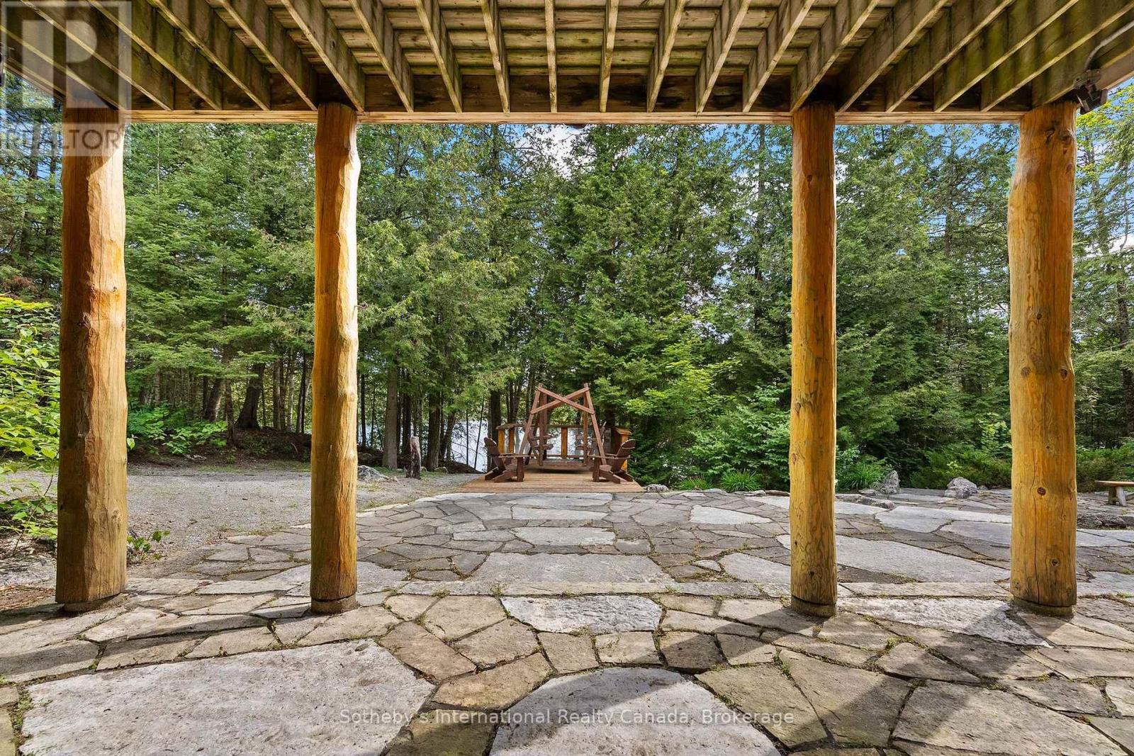 1014 SALMON LAKE ROAD - 32