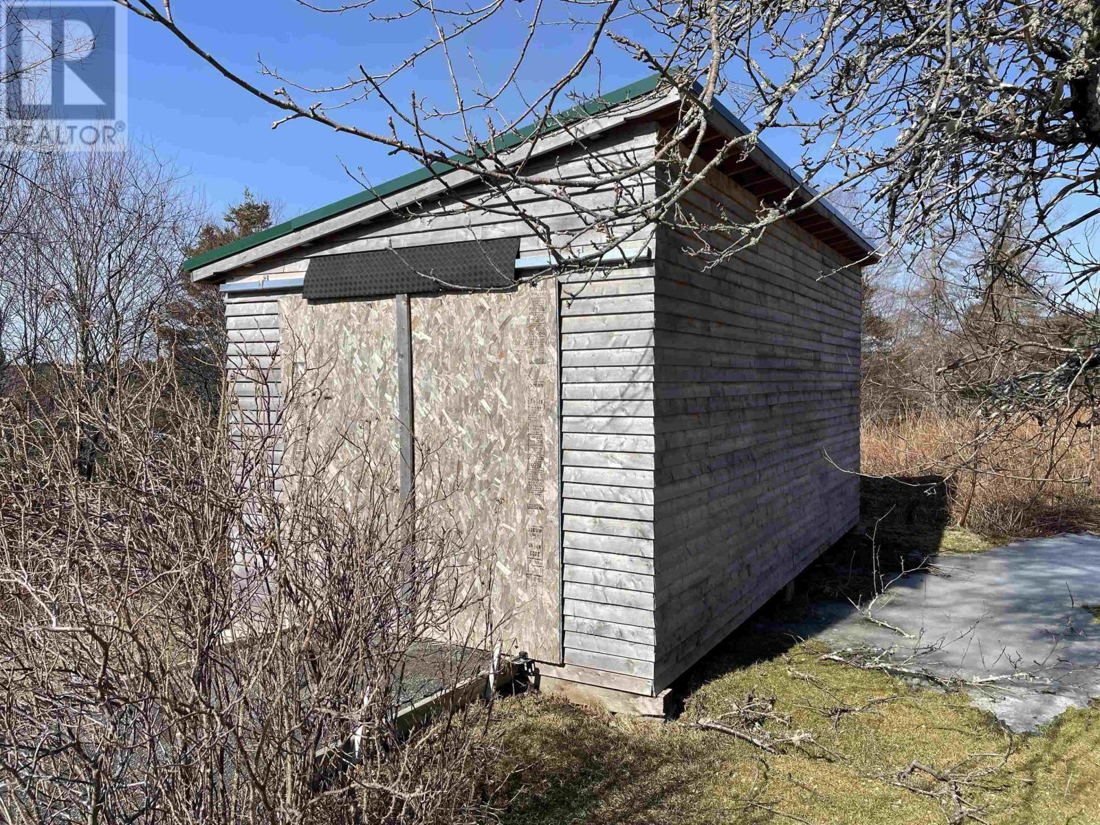 1095 New Harbour Lundy Road - 19