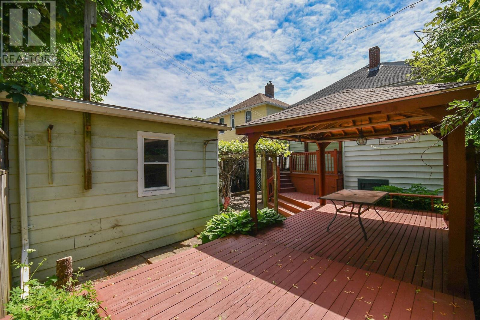 6285 Willow Street - 46