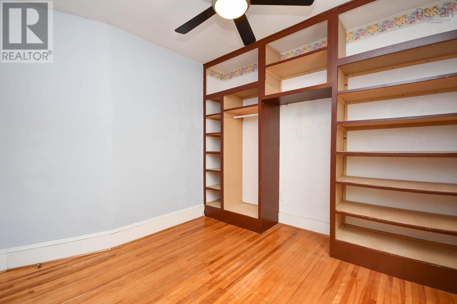 6285 Willow Street - 14