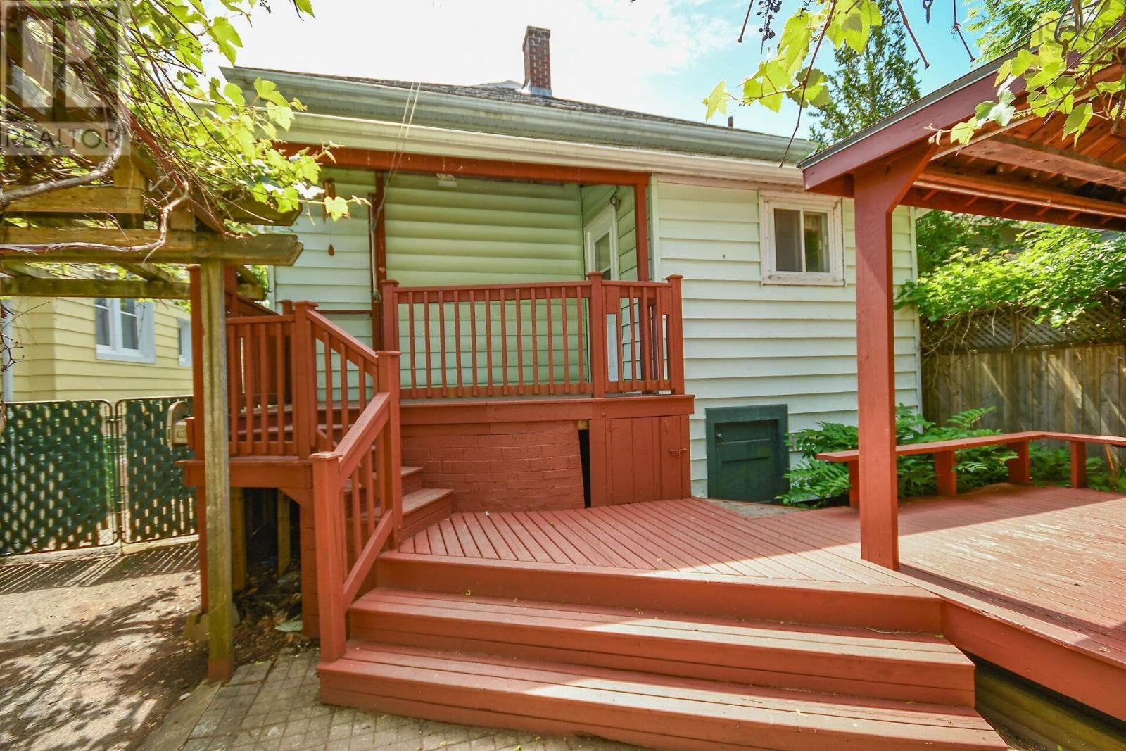 6285 Willow Street - 49