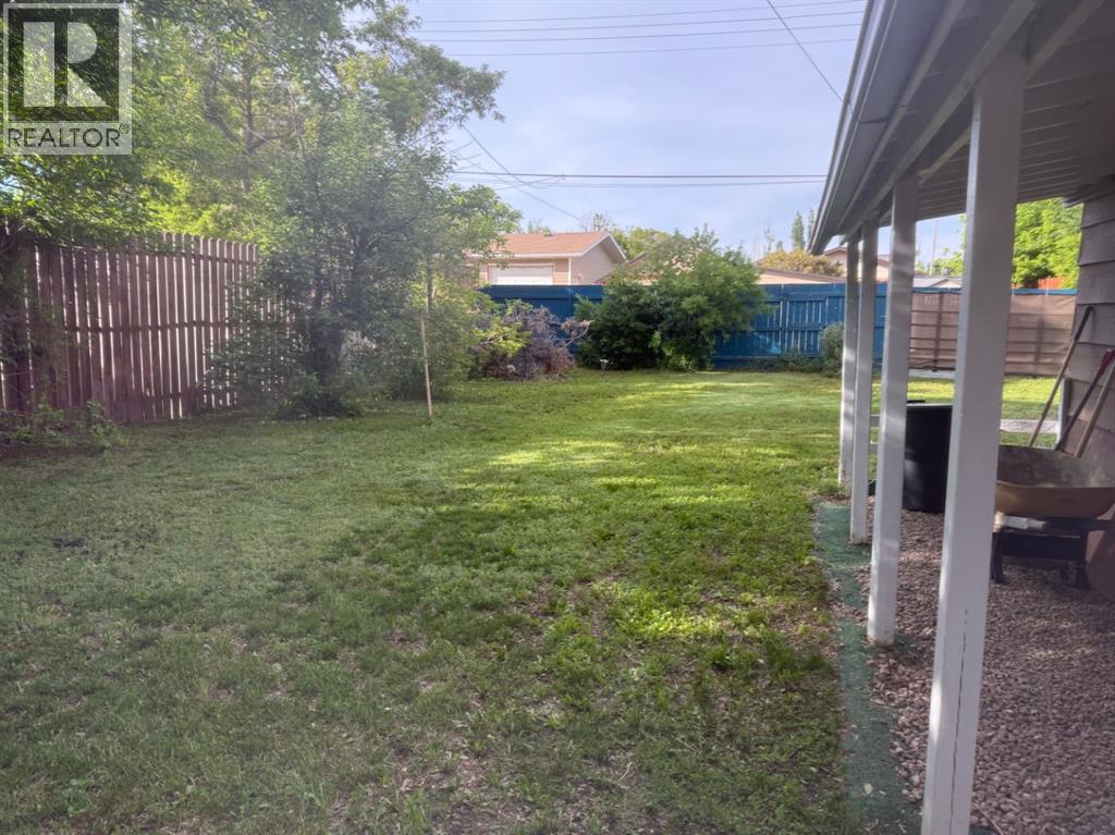 66 2 Avenue E - 23