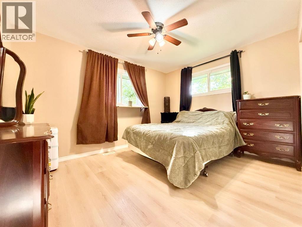 66 2 Avenue E - 15