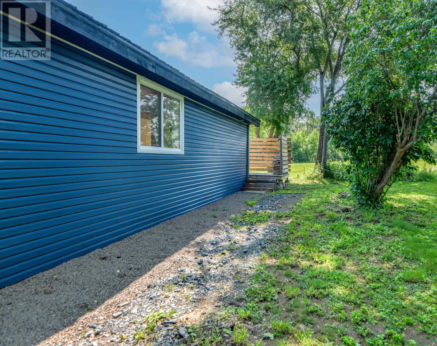 15 Birch Lane - 11