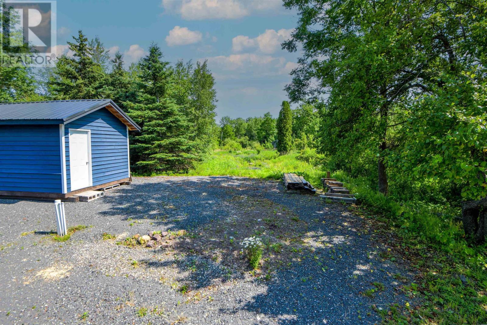 15 Birch Lane - 27