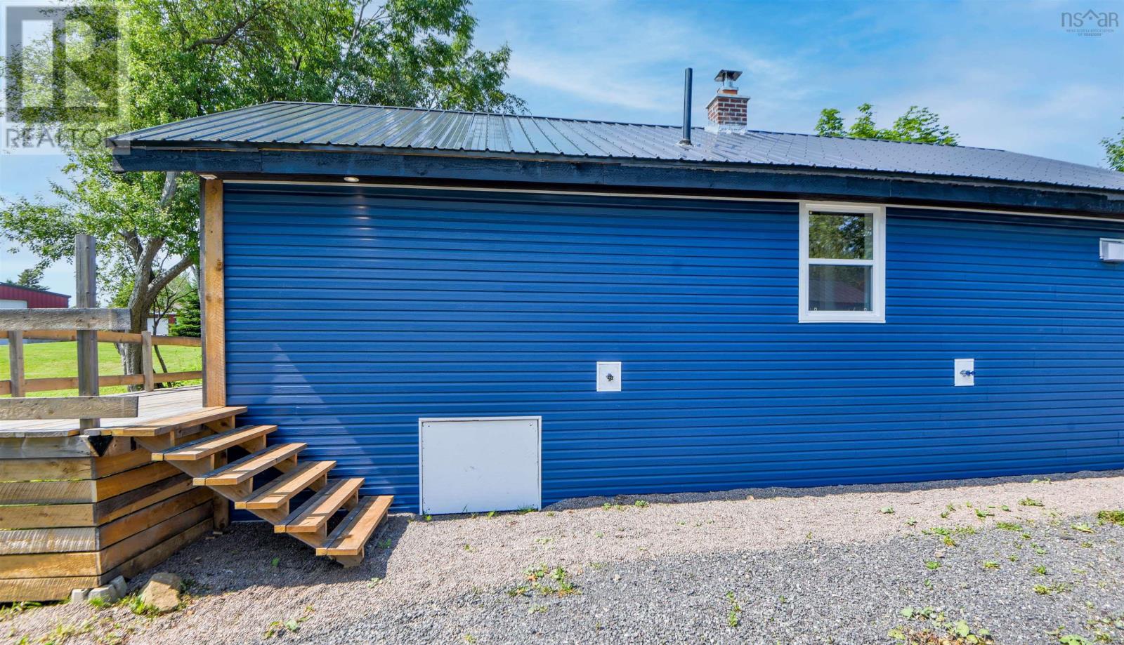 15 Birch Lane - 32