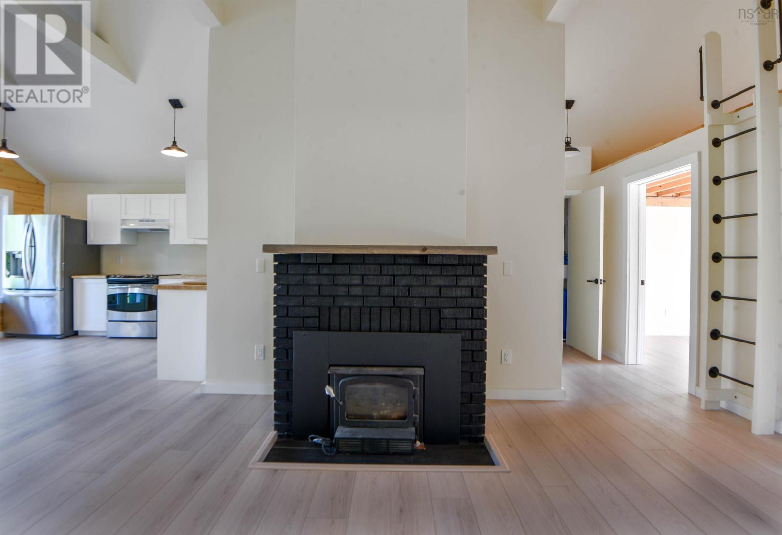 15 Birch Lane - 17