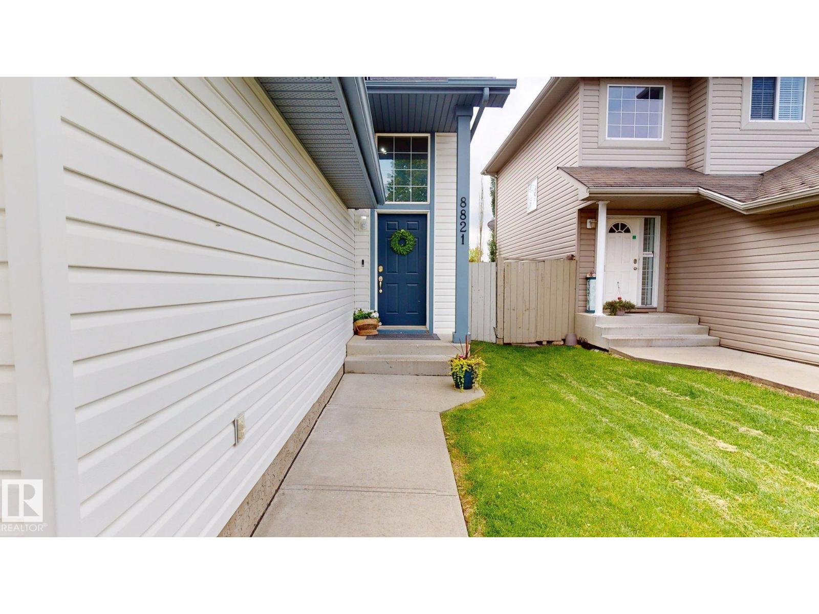 8821 8 AV SW - 2