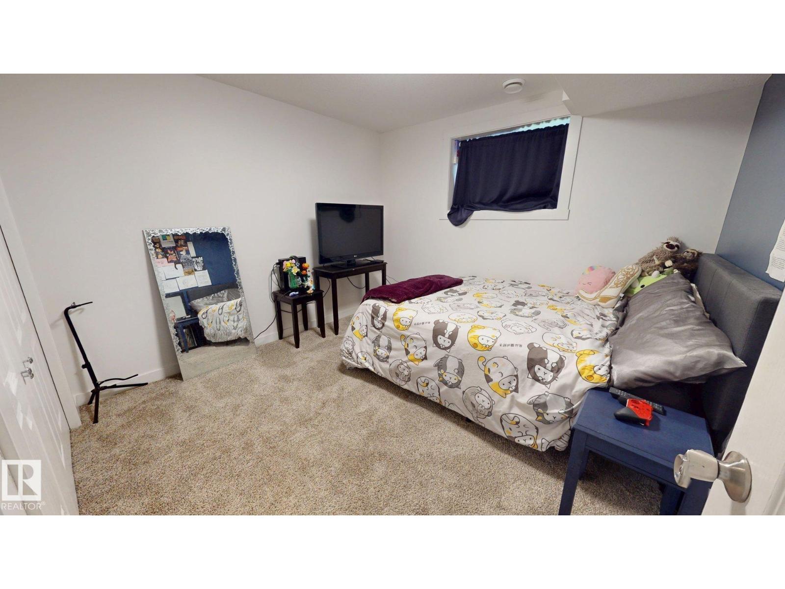 8821 8 AV SW - 21