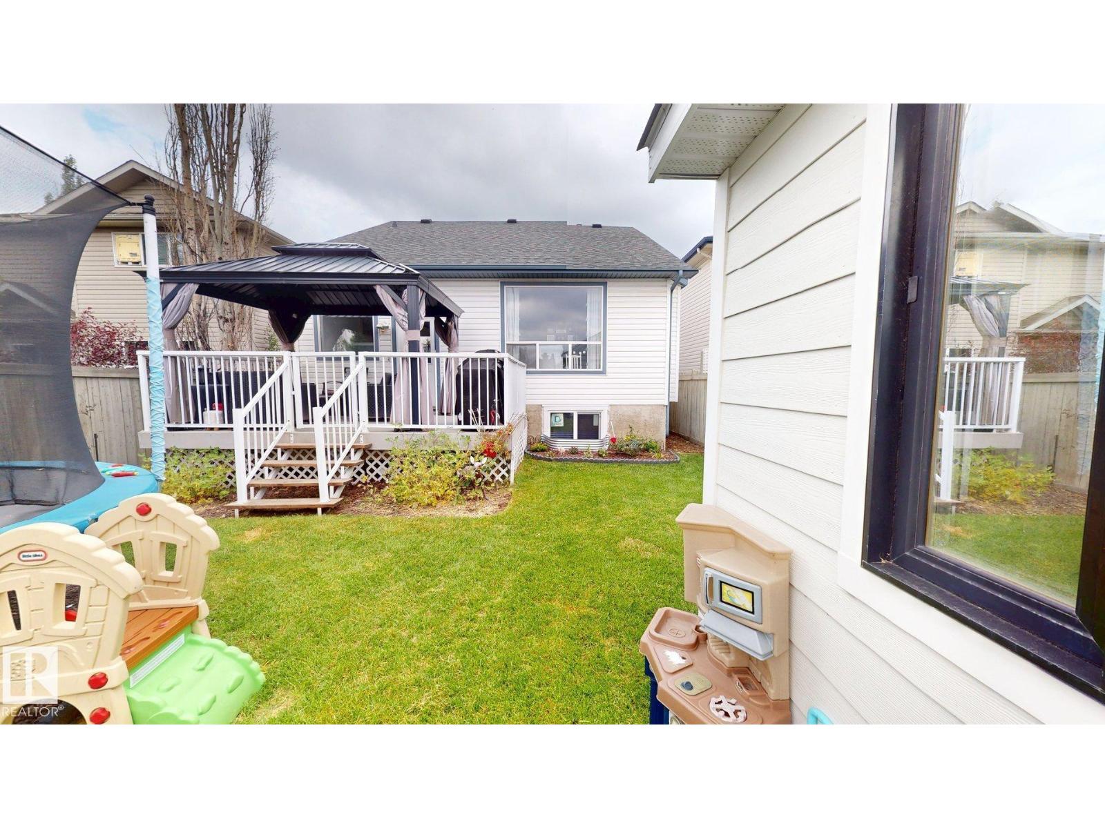 8821 8 AV SW - 23