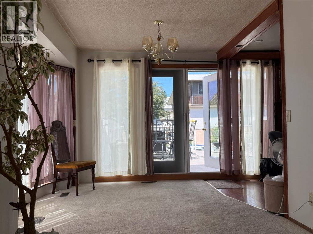 6803 Dalmeny Gate NW, Dalhousie, Calgary photo 3