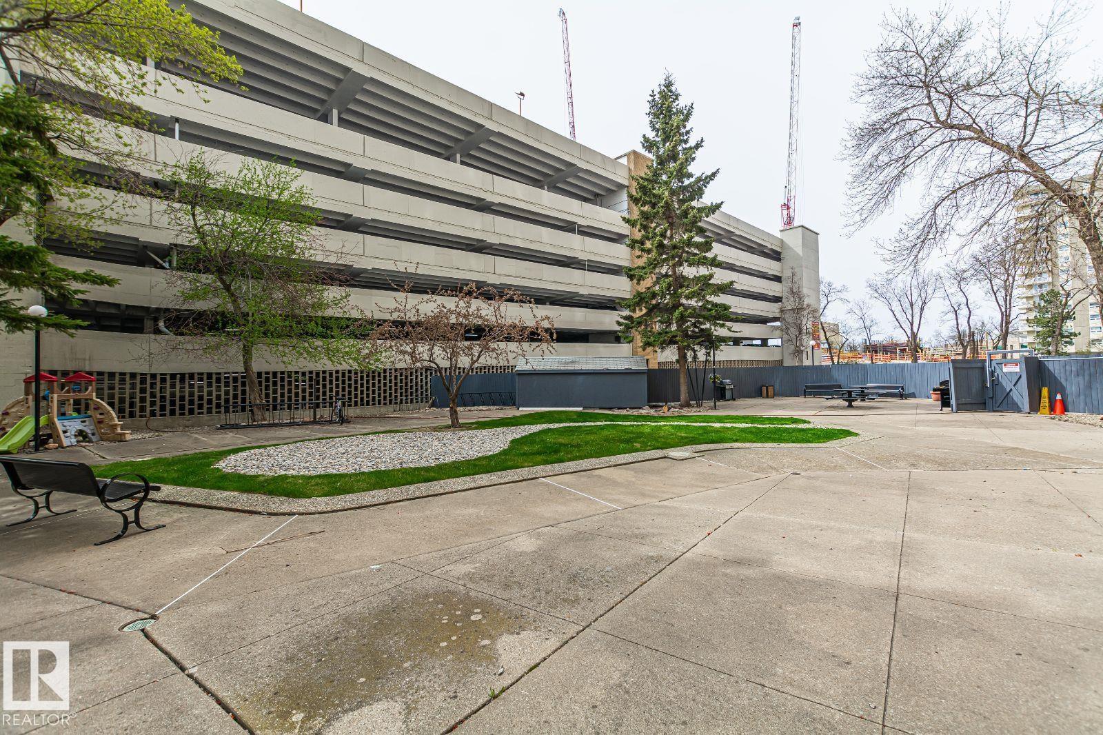 8510 111 Street NW - Photo 5