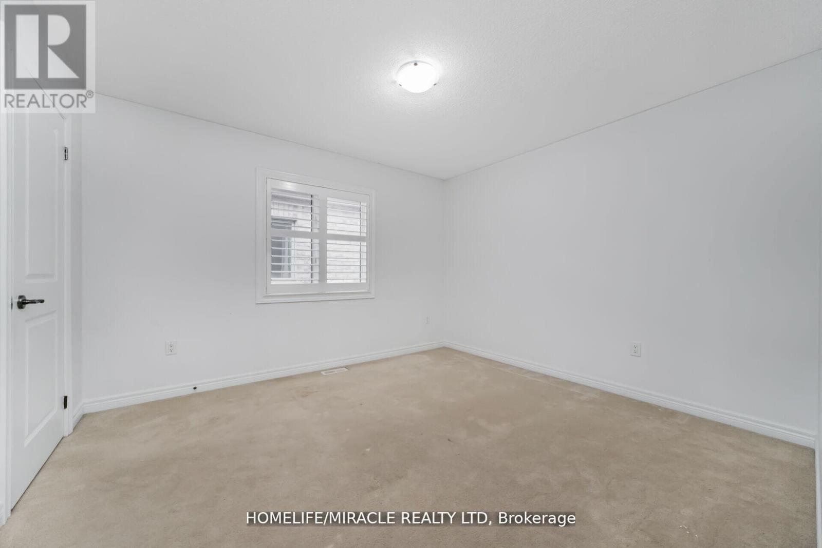 10 KENORA STREET - 30