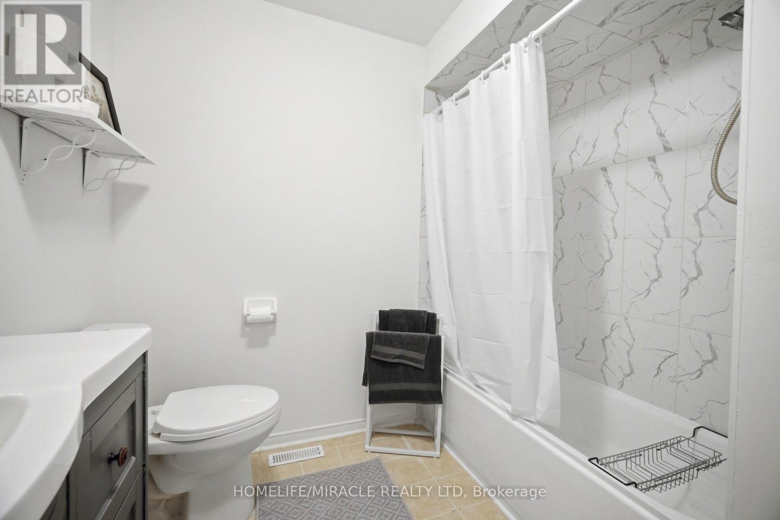 16 CAPISTRO STREET - 35