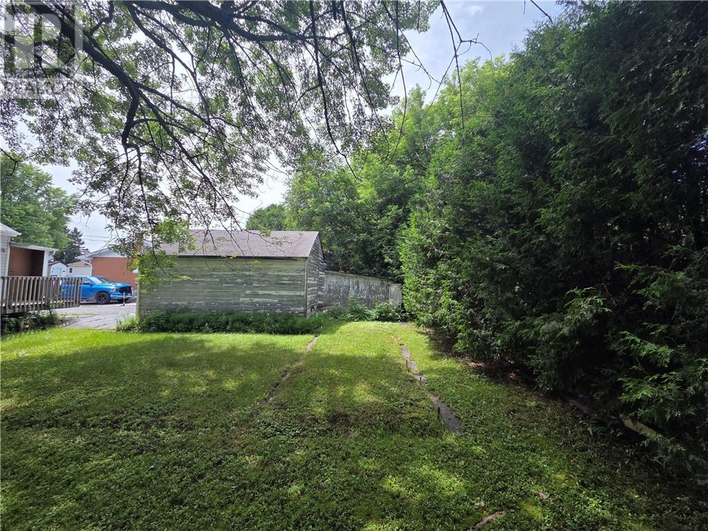 212 Second Avenue - Image 7
