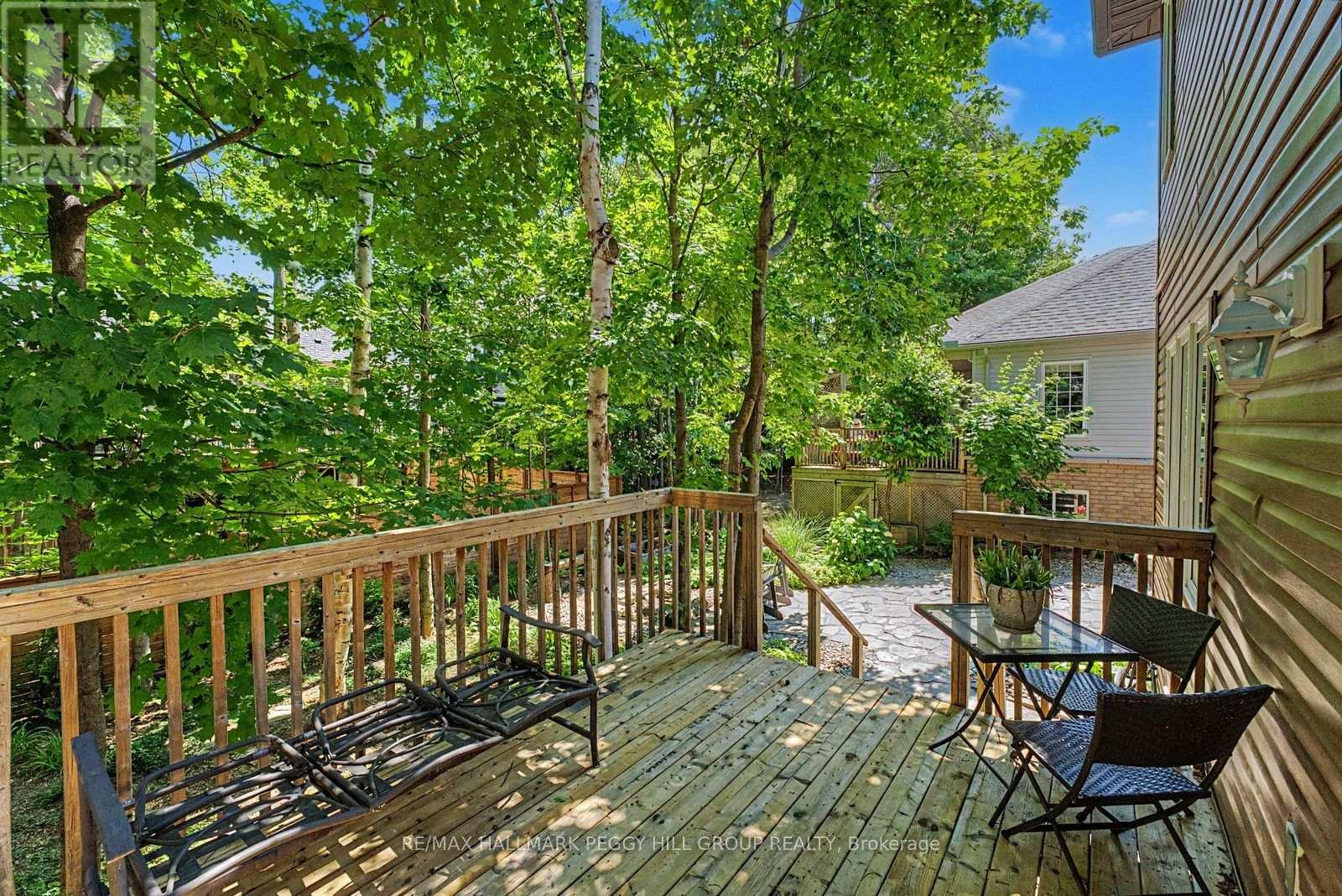 11 OAKMONT AVENUE - Image 21