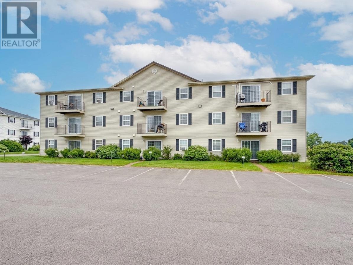 #18 33 Glen Stewart Drive - 18