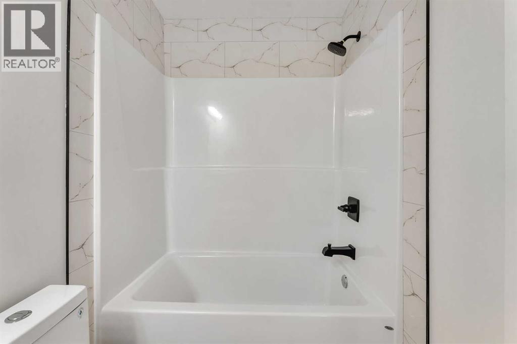 #203 8850 48 Street NE - 35