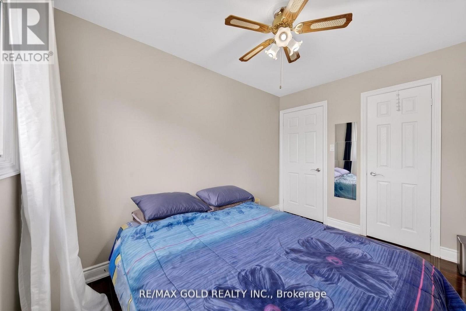 3289 VICTORY CRESCENT - 27
