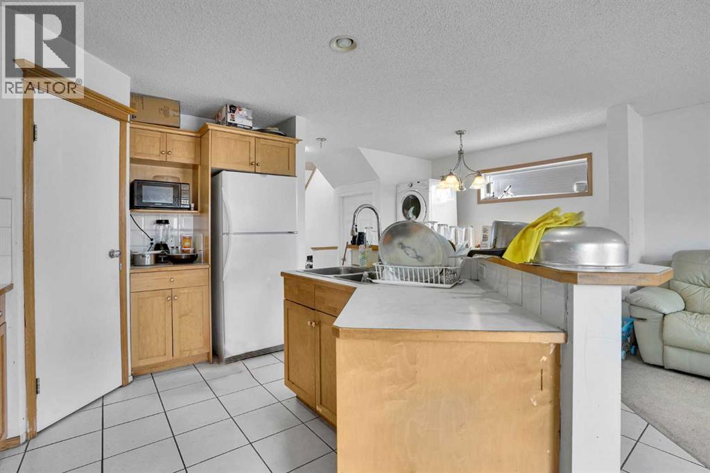 162 Taradale Drive NE - 12