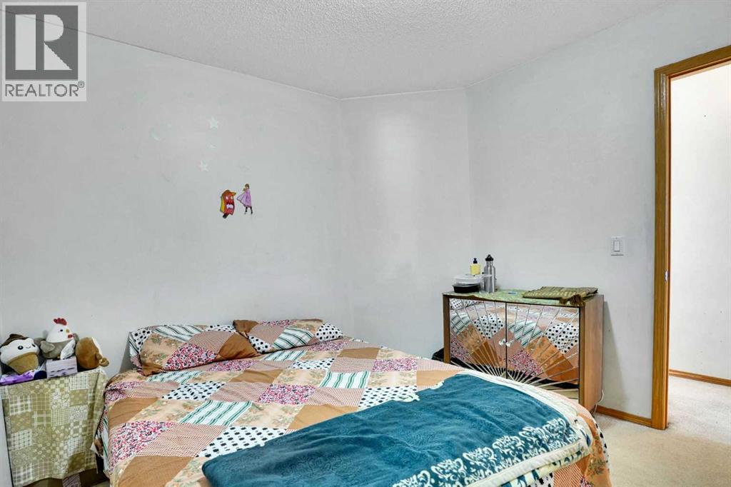 162 Taradale Drive NE - 35