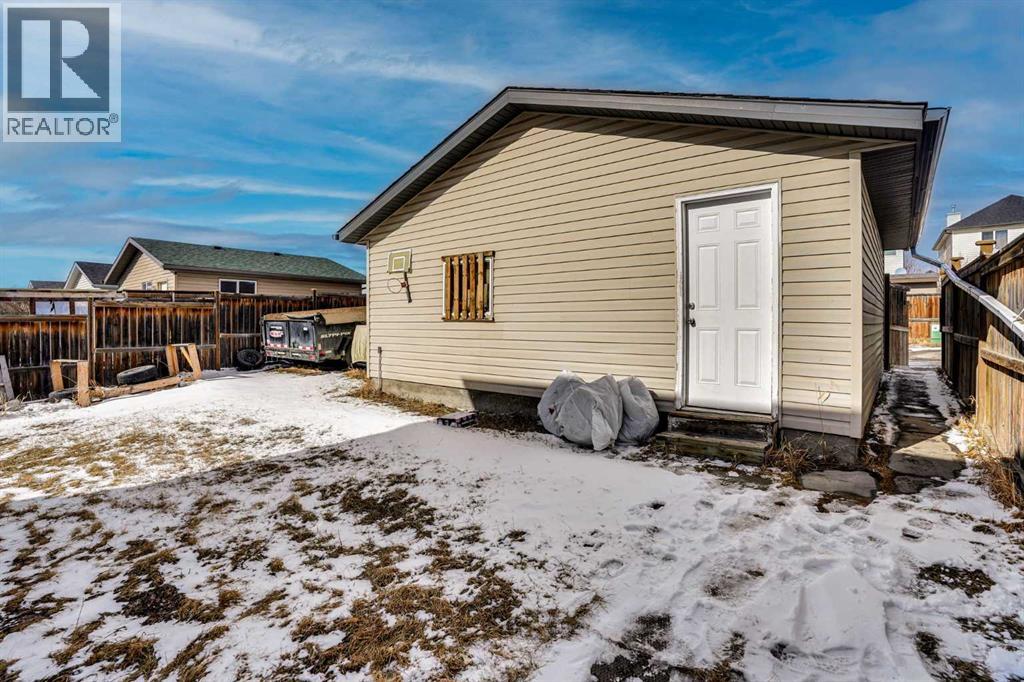 162 Taradale Drive NE - 3