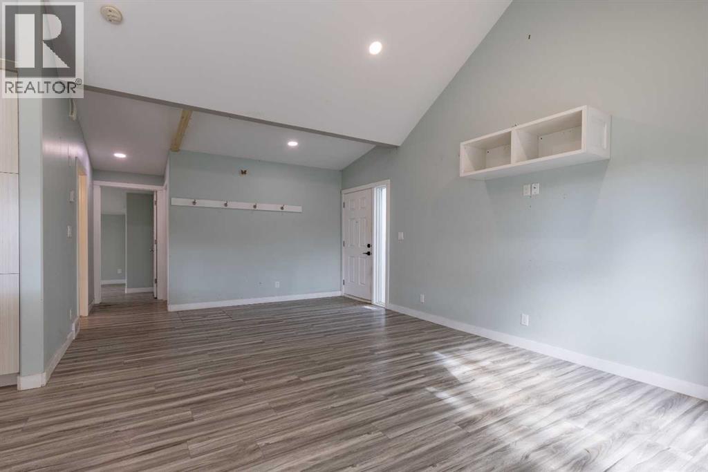 444 20 Street N - 7